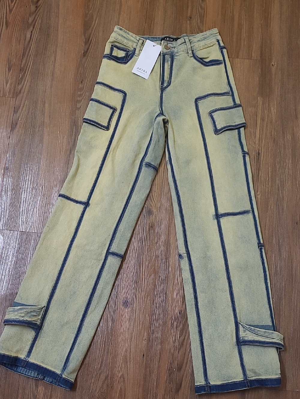 AKIRA Two-Tone Yellow‎ Cargo Jeans with Navy Piping